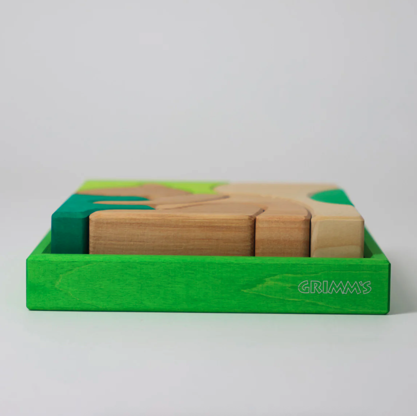 Jeu de construction puzzle écureuil vert Grimms3