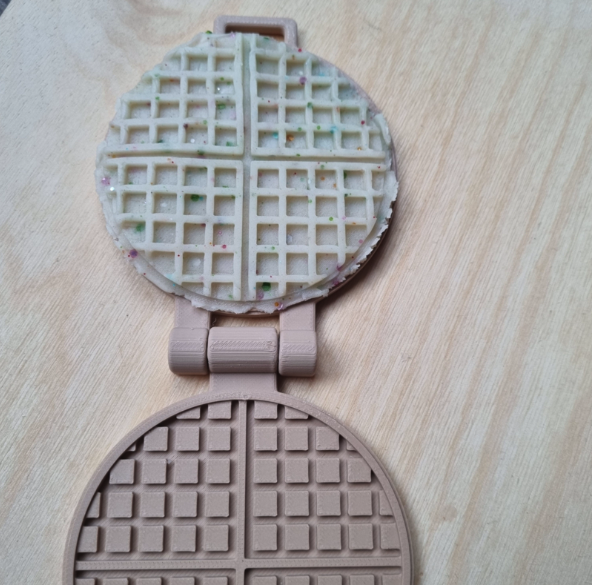Kiddi Moule pour sable magique et pâte à modeler - Faire une gaufre 2