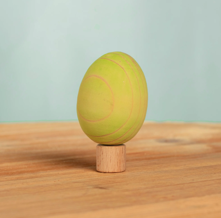 BumbuToys Figurine en bois pour couronne de célébration - Oeuf vert5