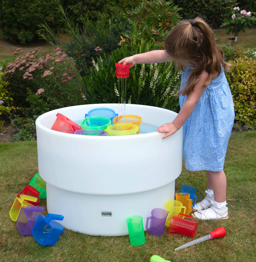 Tickit Gobelets à empiler pour le jeu sensoriel Eau et Sable - Lot de 9 3