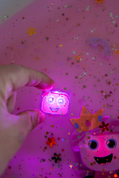 ida-cubes-rose-glopals