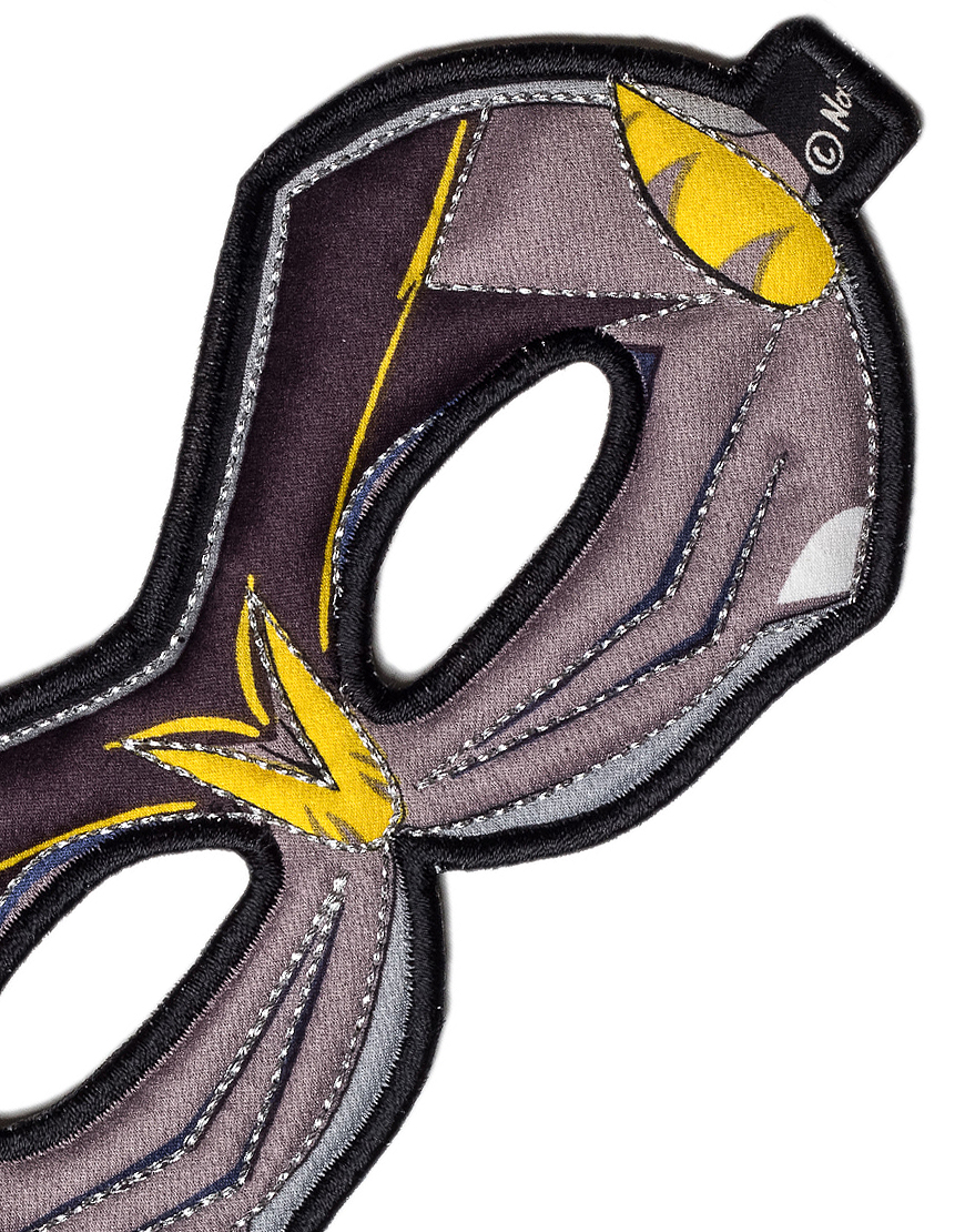 50796-Mask-Bat-Detail