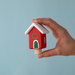 figurine-maison-bois-bumbutoys