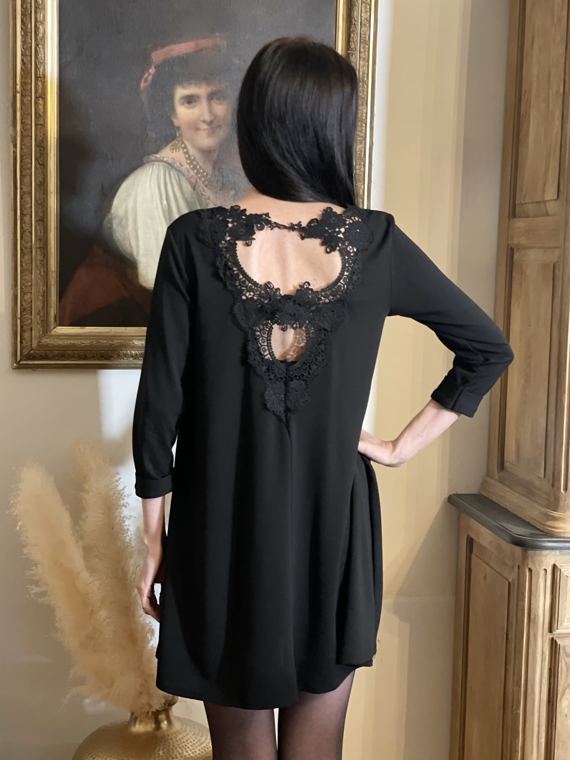 Robe fête dos avec broderie LUCIE coloris noir