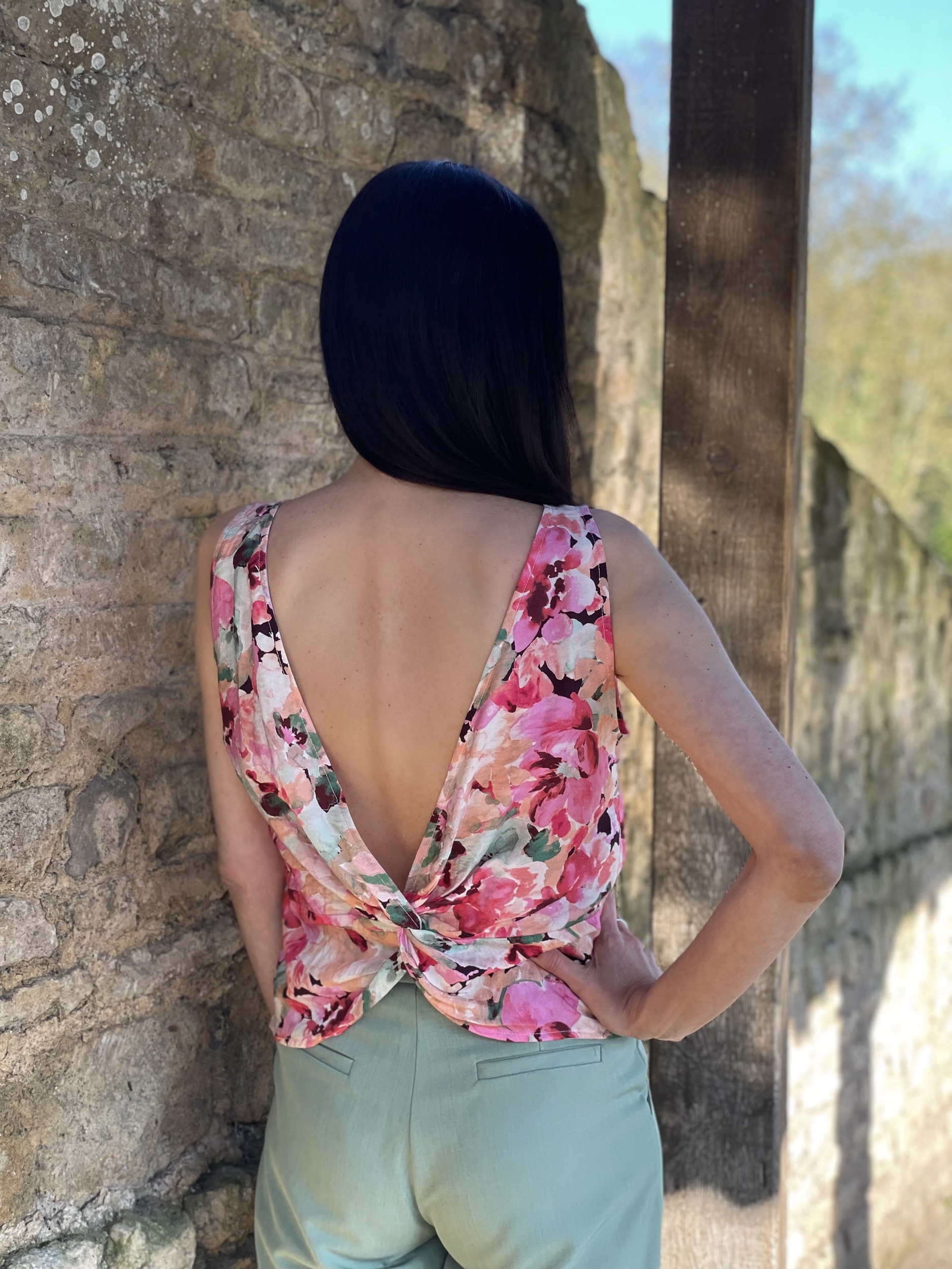 Facetune_12-04-2025-03-54-42