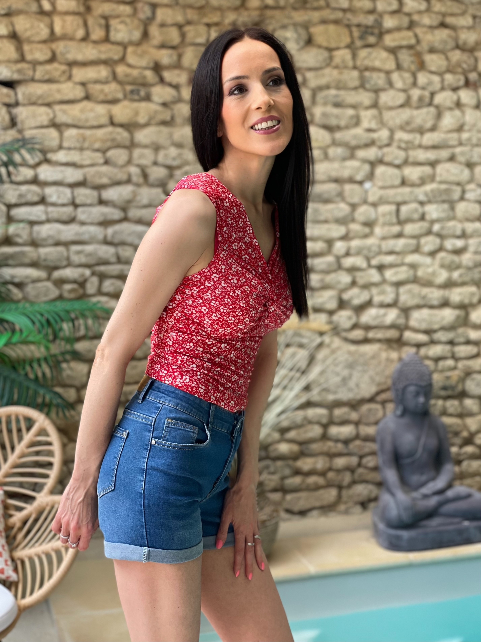 Facetune_22-06-2025-20-30-58