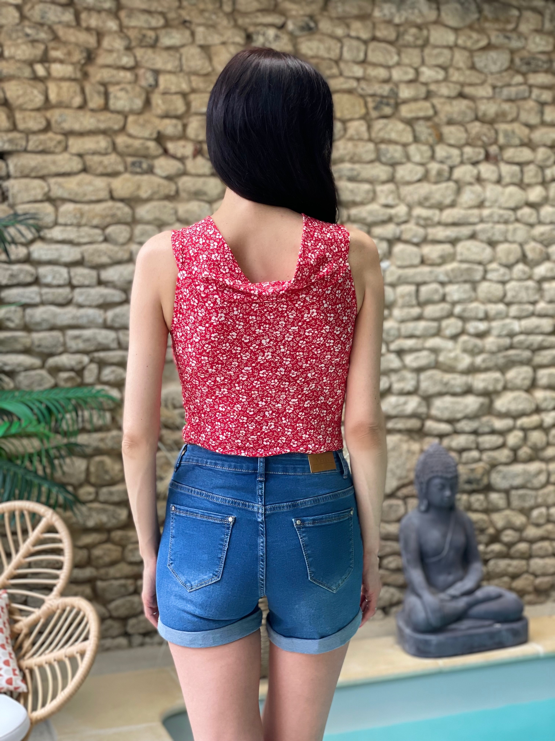 Facetune_22-06-2025-20-33-48