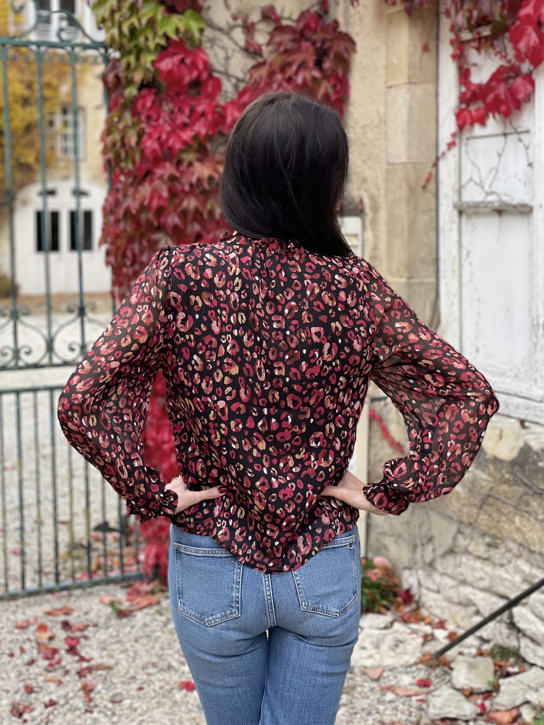 Facetune_15-10-2025-23-19-42