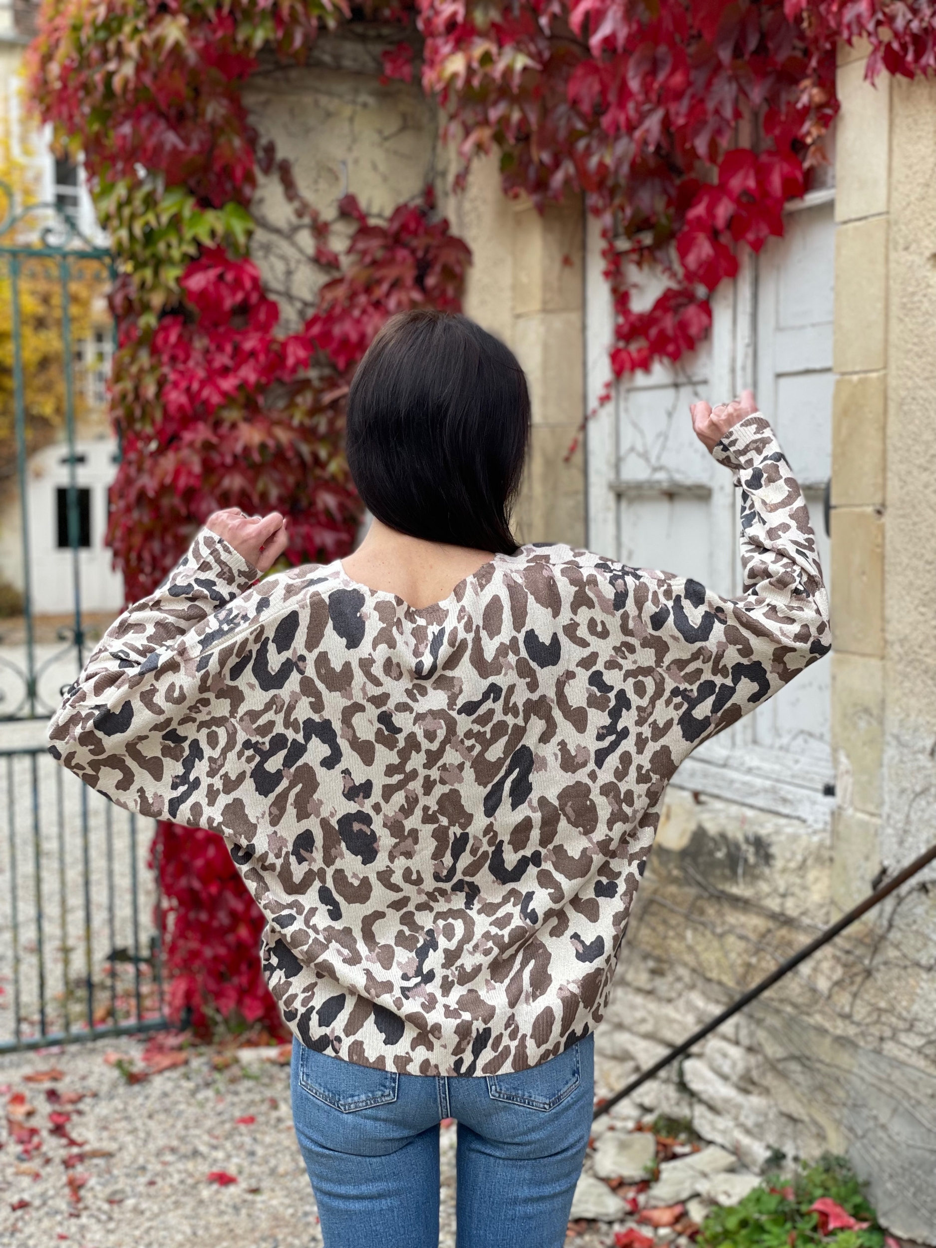 Facetune_15-10-2025-23-42-04