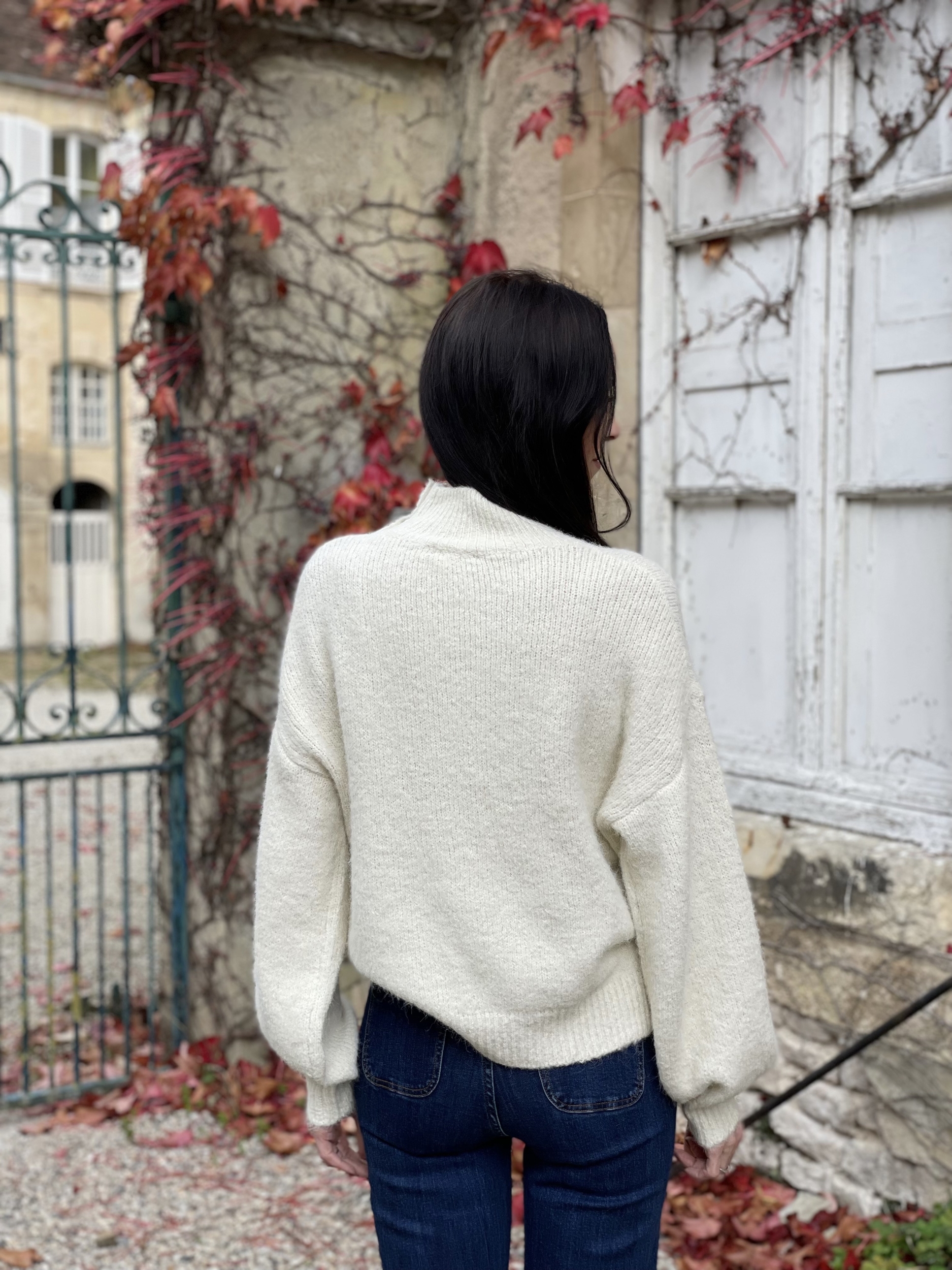 Facetune_05-11-2025-21-38-54