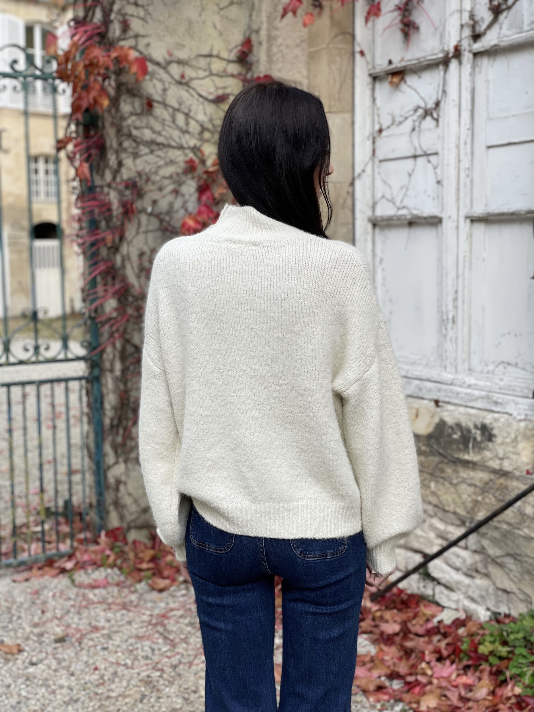 Facetune_05-11-2025-21-37-49