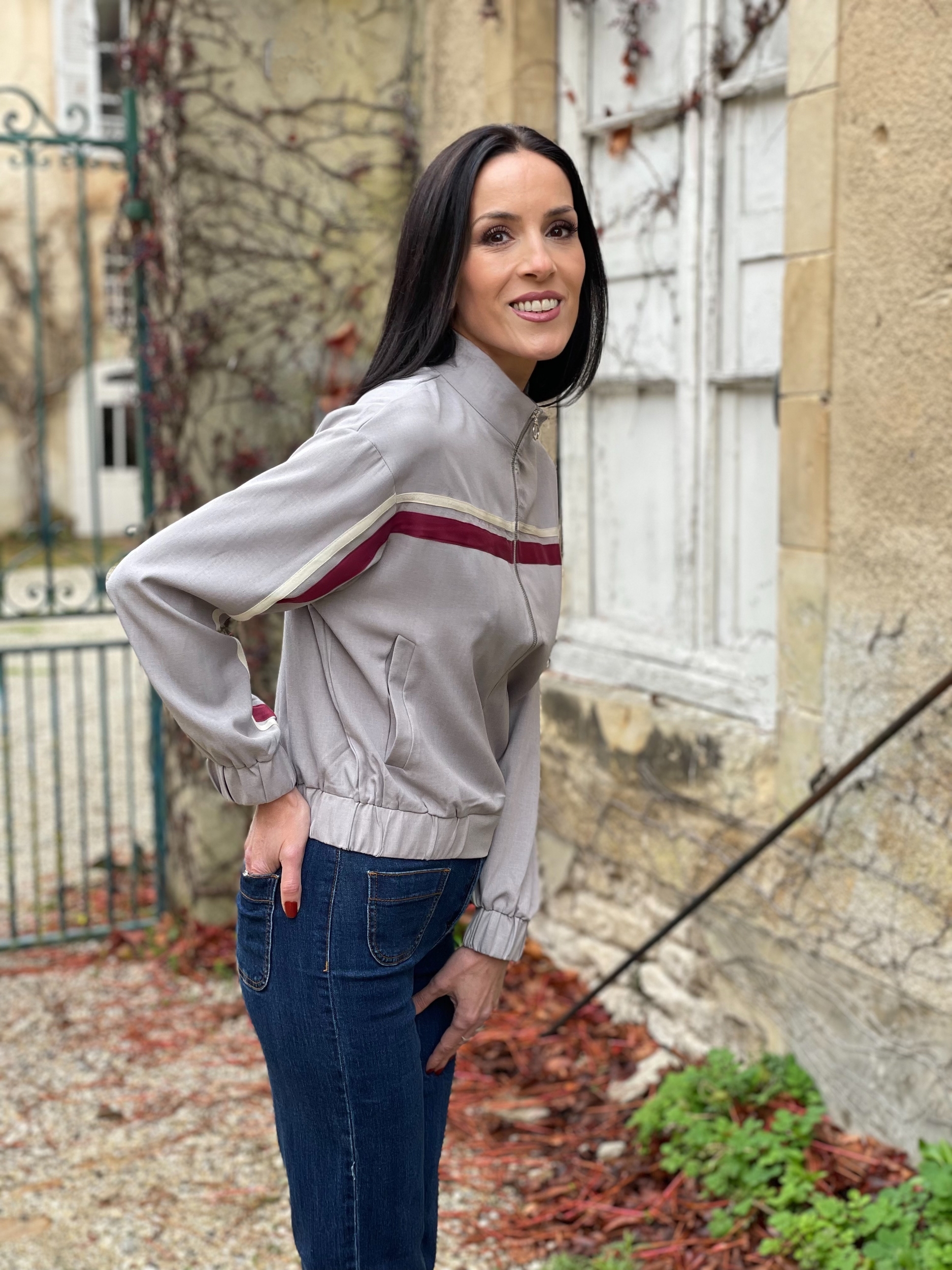 Facetune_28-11-2025-00-10-58
