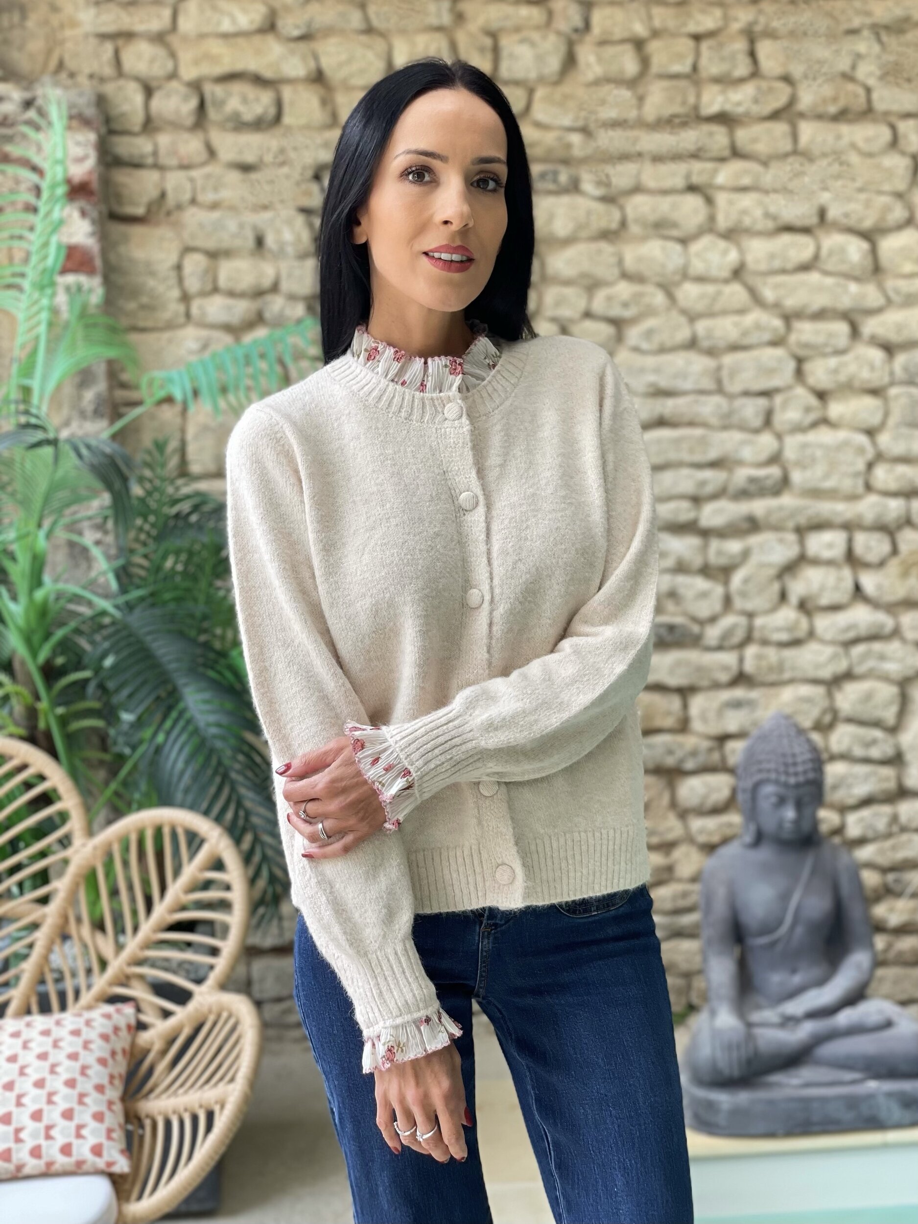 Facetune_06-09-2026-19-00-46