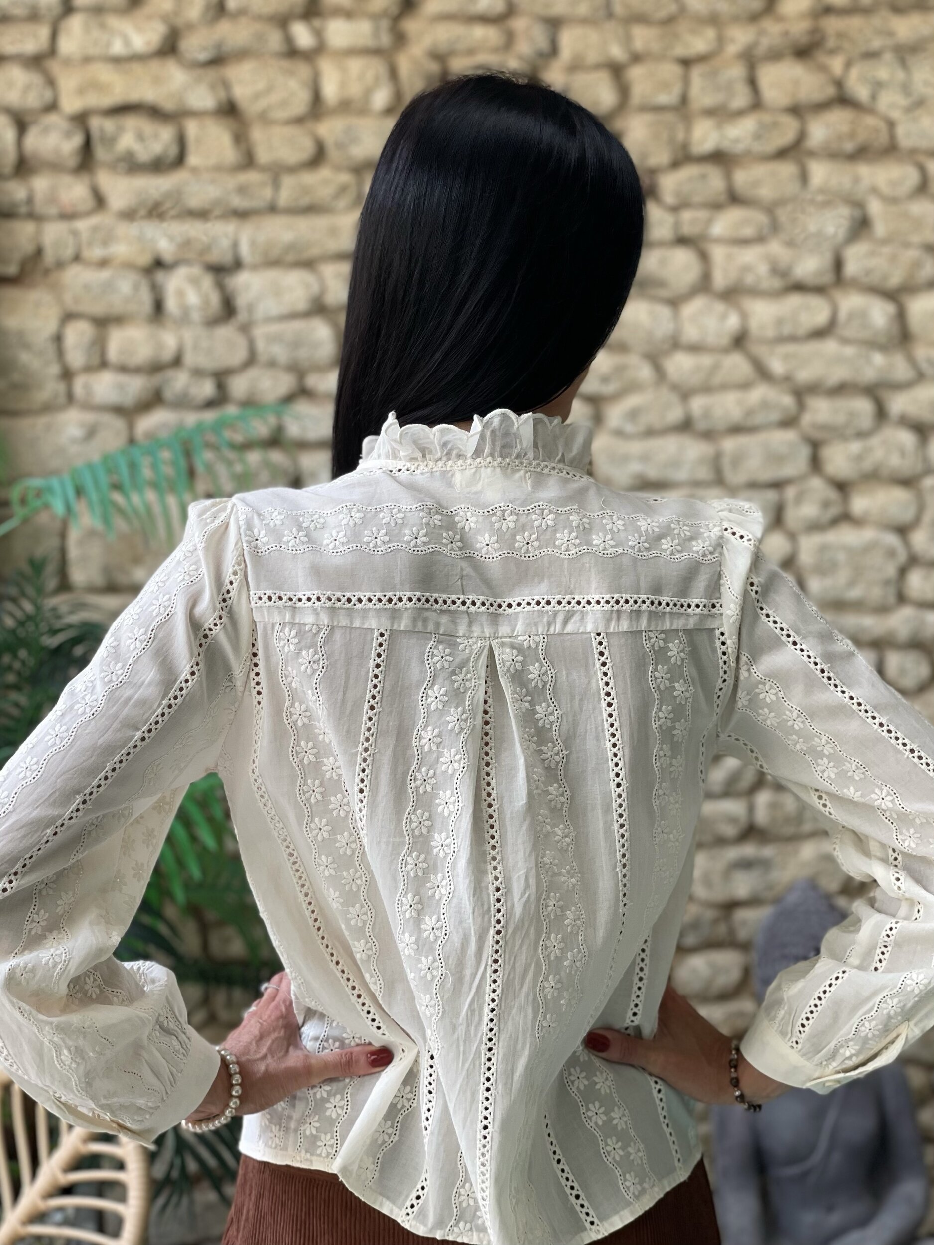 Facetune_06-09-2026-21-50-41