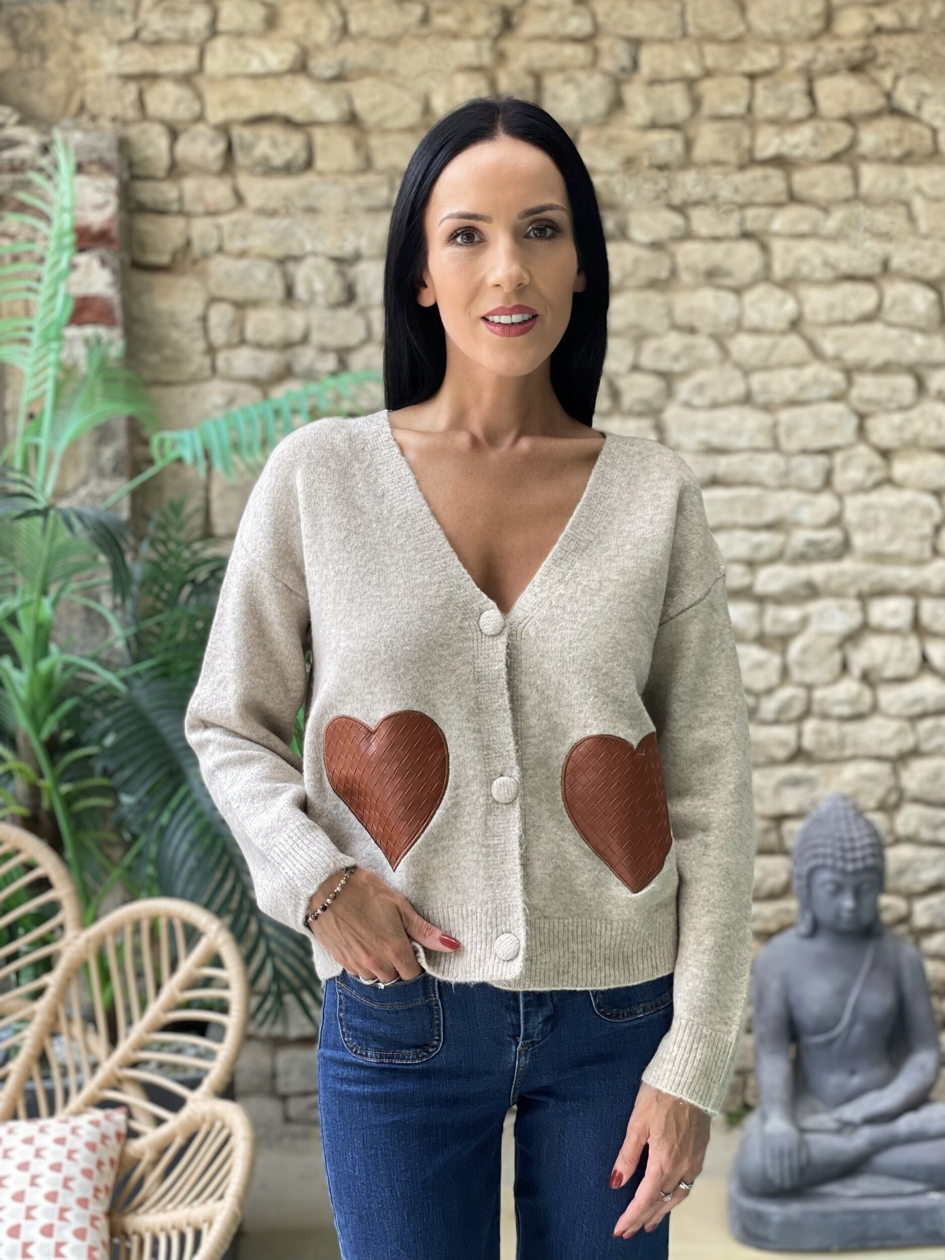 Facetune_06-09-2026-21-40-46