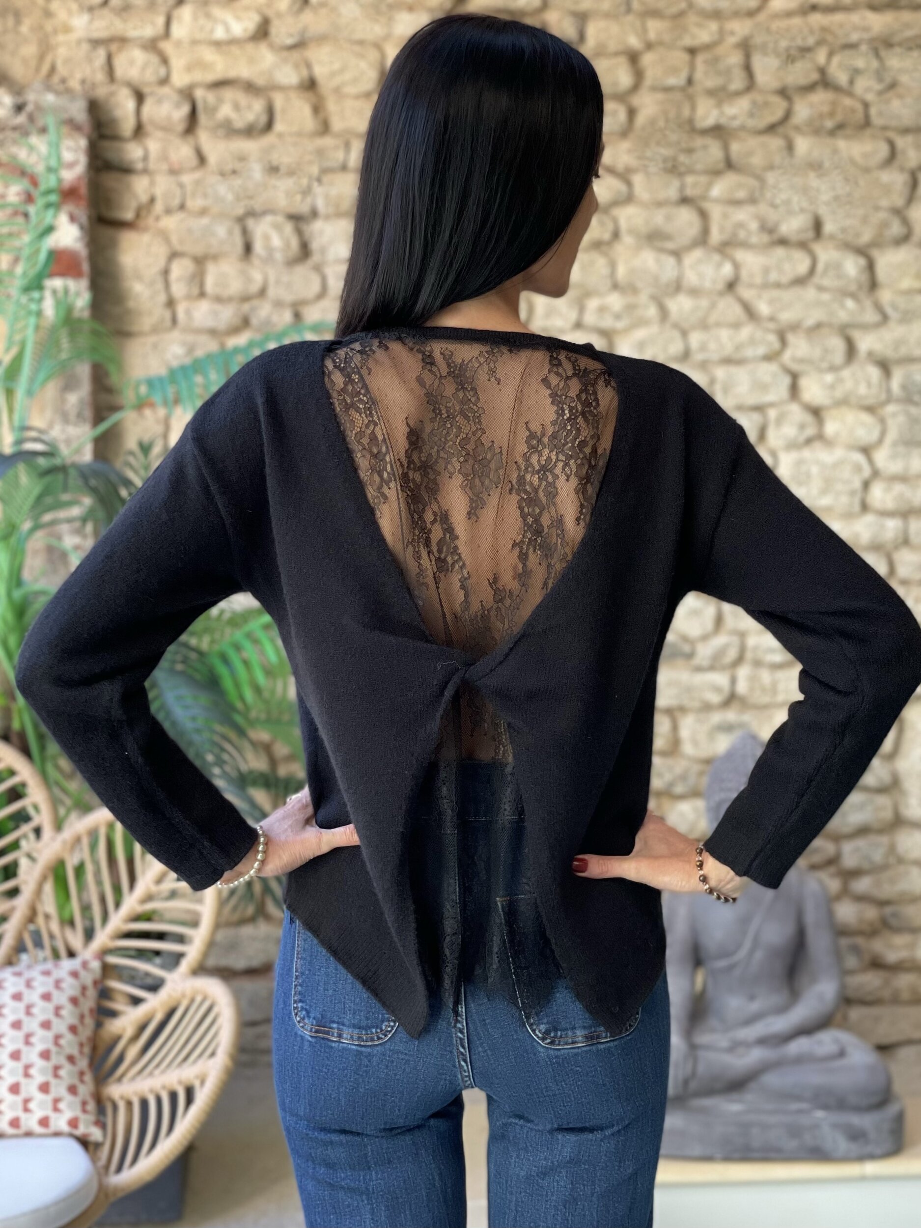 Pull en maille avec dos en dentelle ZITA coloris noir