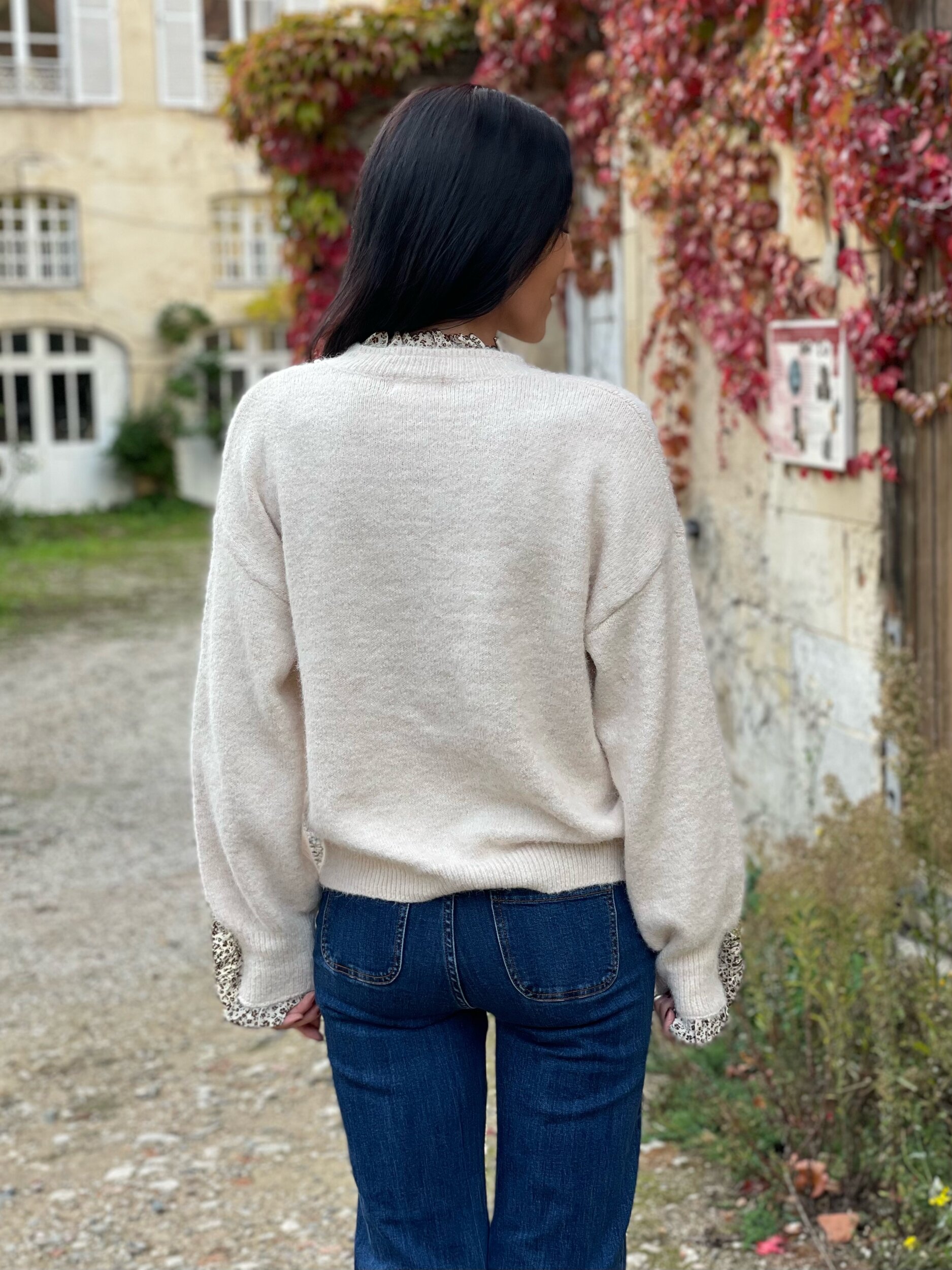 Facetune_19-10-2026-00-22-53