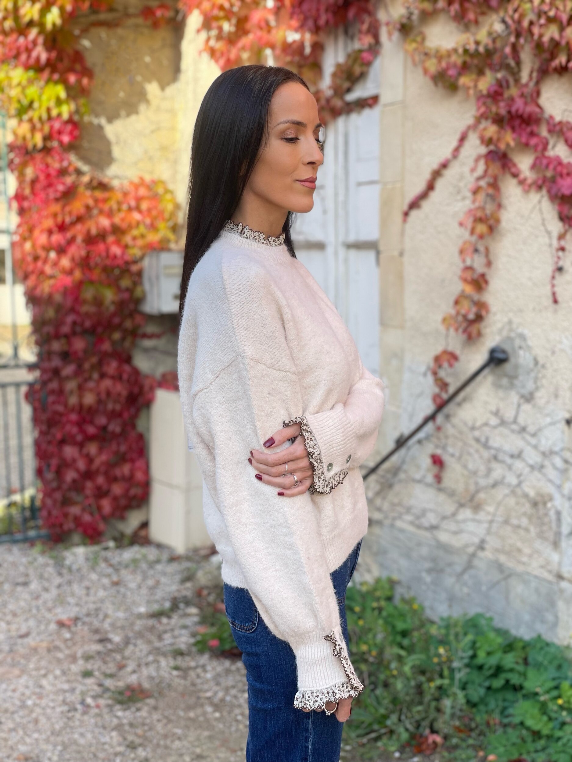 Facetune_19-10-2026-00-21-27