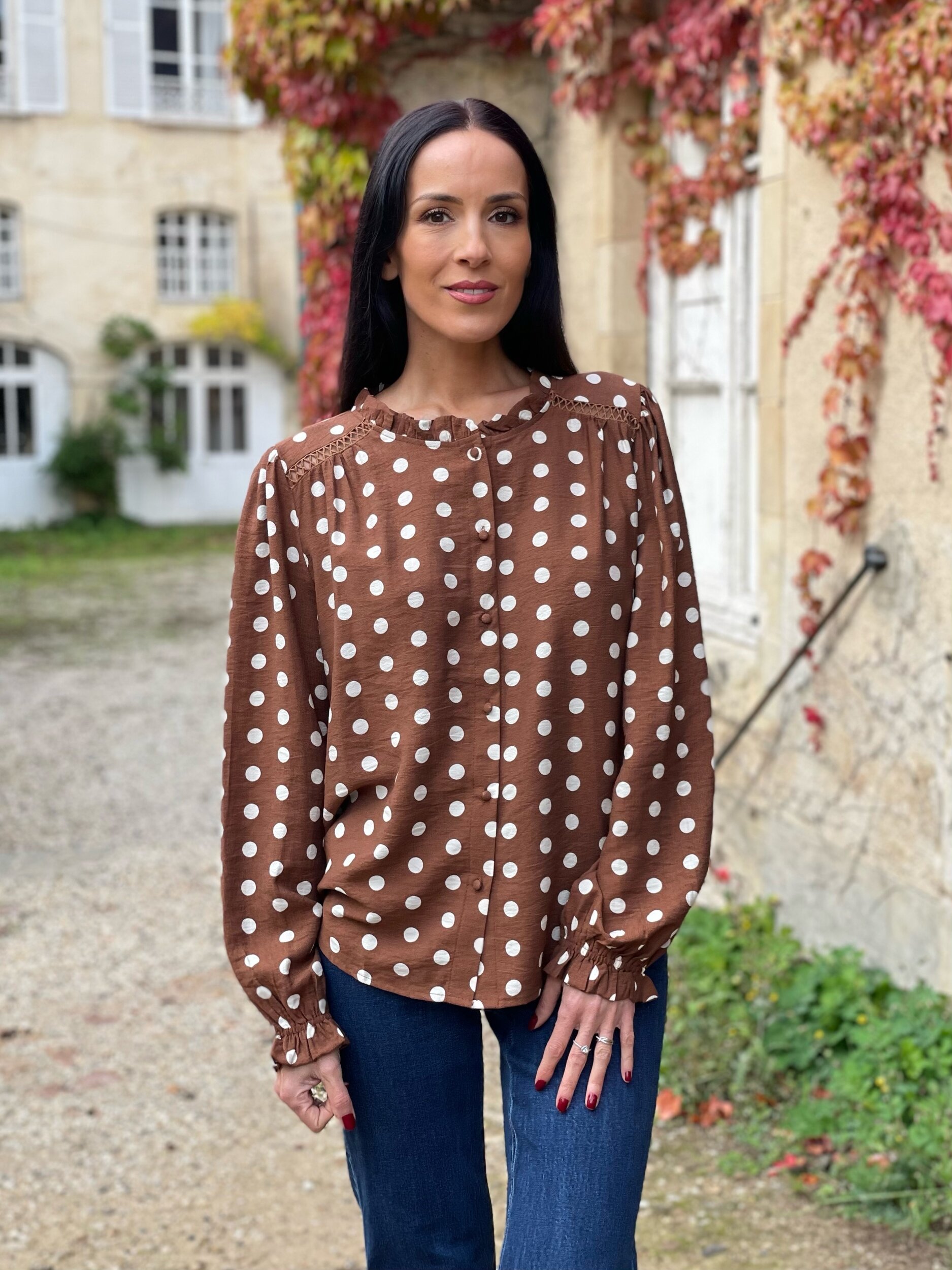 Facetune_19-10-2026-00-33-53