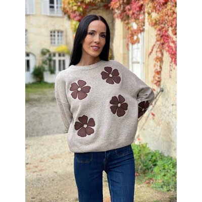 Facetune_19-10-2026-00-45-48