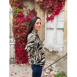 Facetune_13-10-2025-23-21-33