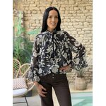 Facetune_26-08-2026-01-00-54