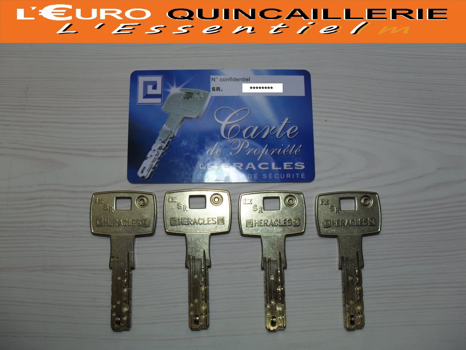 4 CLES BREVETEES HERACLES AVEC CARTE DE PROPRIETE