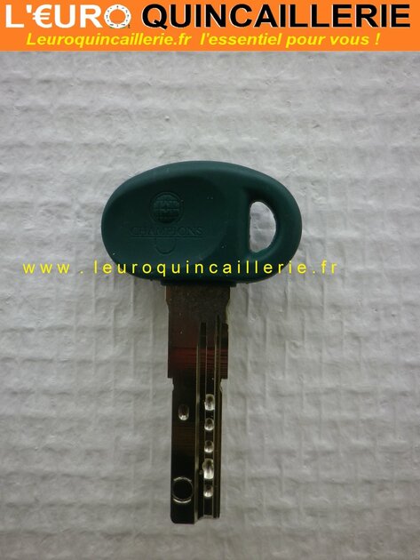 CLE BREVETEE MOTTURA CHAMPION C30 / 31