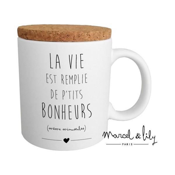 mug-avec-son-couvercle-en-liège-la-vie-est-remplie-de-p-tits-bonheurs