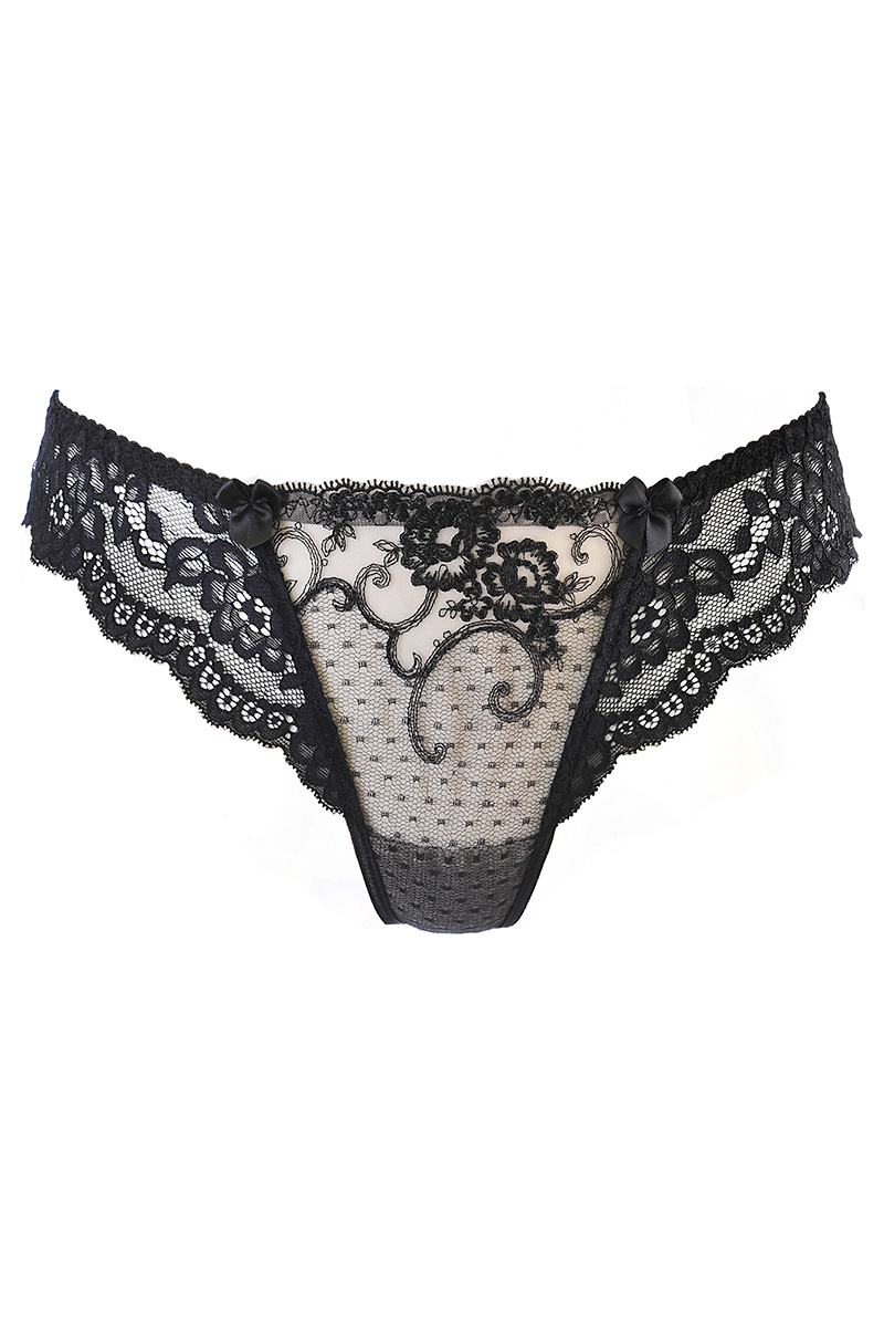 string brésilient en dentelle noire