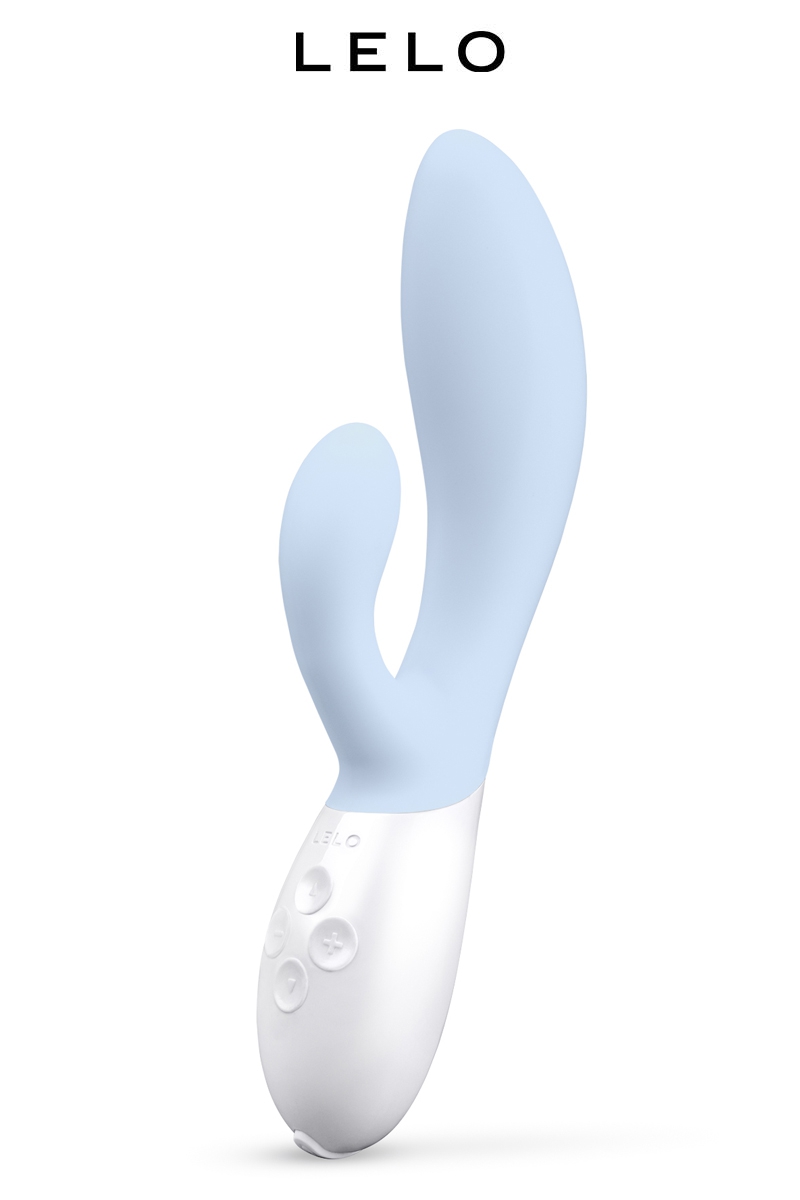 Double vibromasseur bleu clair de haute qualité, pour la stimulation clitoridienne et vaginale, Vibromasseur Rabbit Ina 3 bleu clair Lelo vendui chez Ooh my god