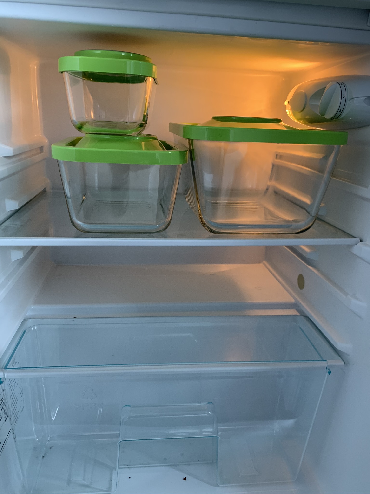 Lot complet comprenant 1 boite sous vide en verre 0,5 litres + 1,5 litres +  3 litres + pompe électrique + pompe Status - coloris vert pomme - BOITES  SOUS VIDE/BOITES SOUS VIDE EN VERRE STATUS - Airblock