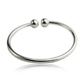 Bracelet Jonc Femme exposé Alice