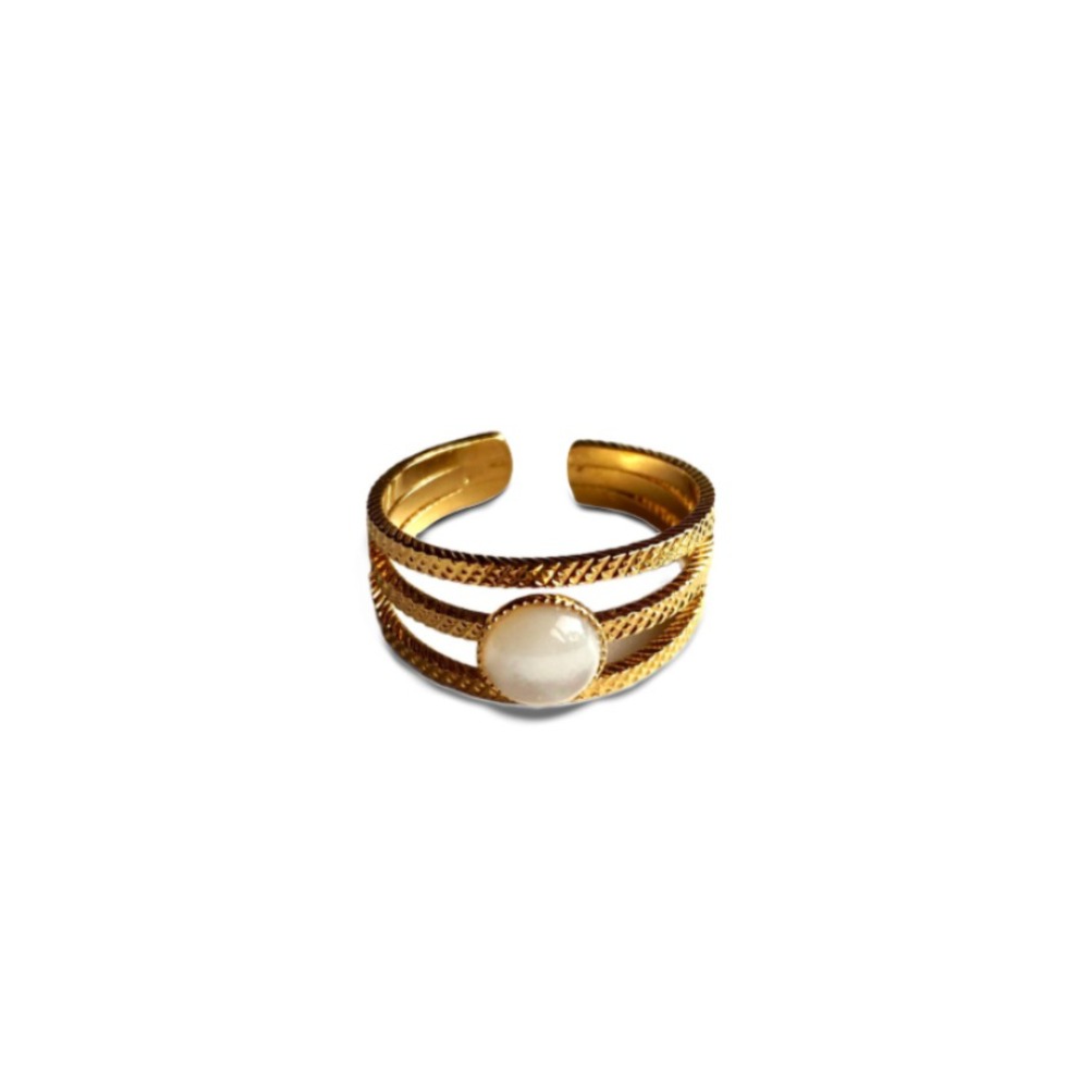 Bague Nacre exposée Eugénie