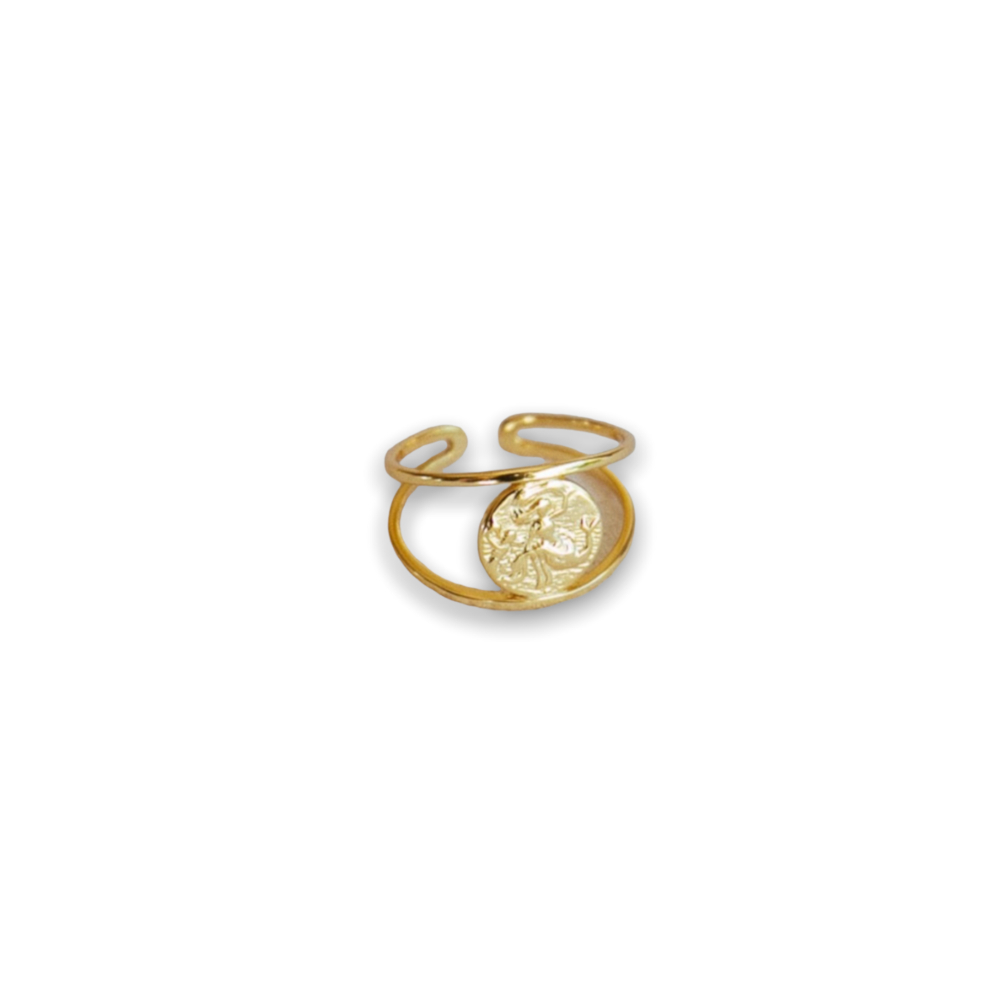 bague piece doree ajustable avec sirene en relief exposee fond blanc charlotte