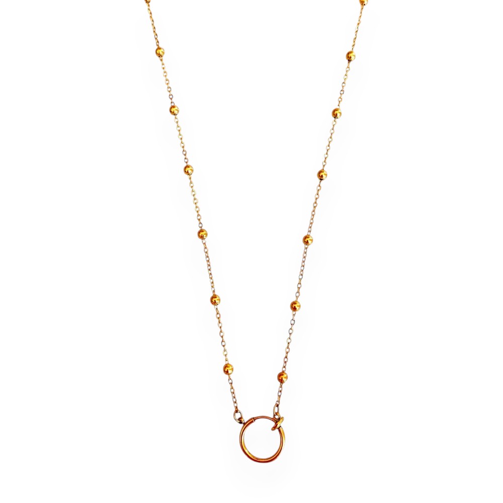 collier charms en acier inoxydable dore avec fermoir circulaire pour accrocher facilement des petits charms expose sur fond blanc bianca