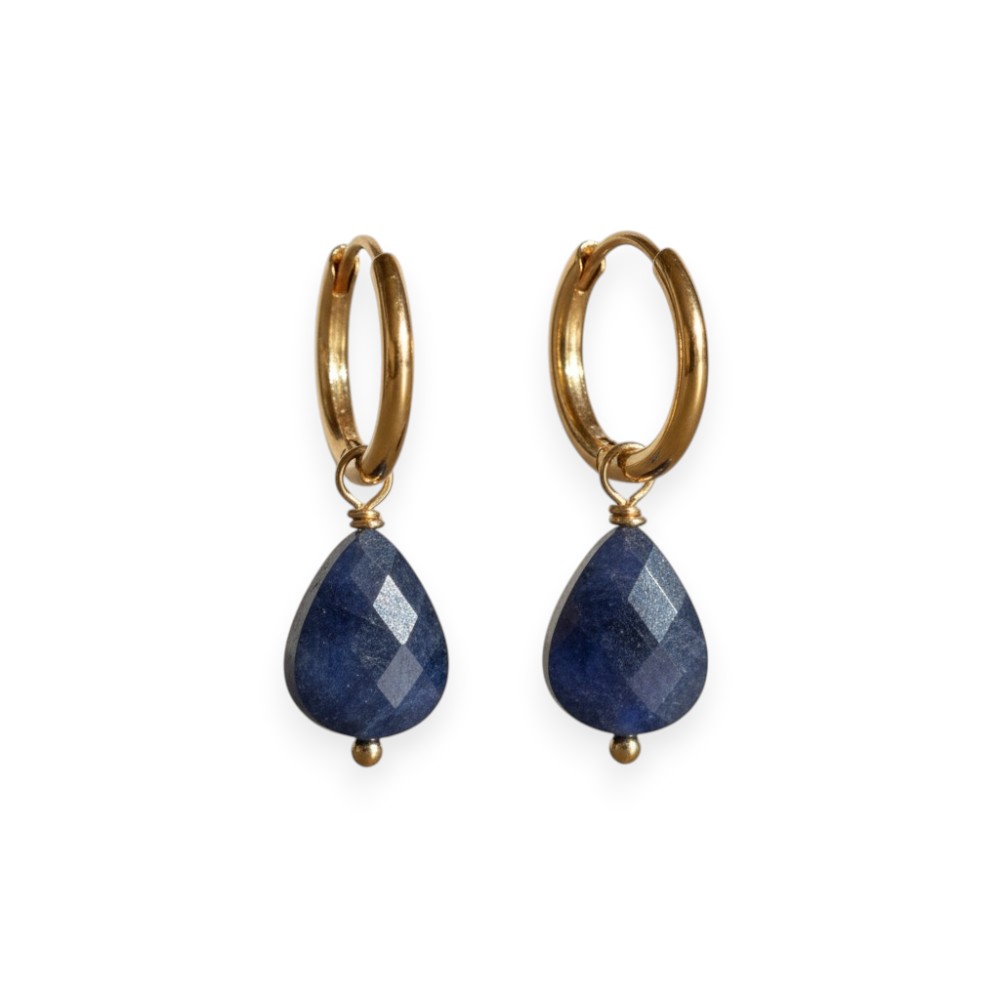 creoles sodalite pierre bleue facettee acier dore Nolwenn vue fond blanc
