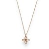 Collier trefle avec pierre nacre blanche sertie acier inoxydable dore expose fond blanc nina