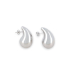 boucles d oreilles façon gouttes d eau pendantes en acier inoxydable exposees fond blanc amaya