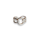Bague Chaine en argent exposée Eva