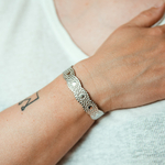 bracelet manchette argente porte bras droit ornella