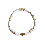 bracelet perle heishi dore blanc expose maeva
