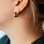 creoles doubles anneaux doris portees modele mini deux anneaux ouverts