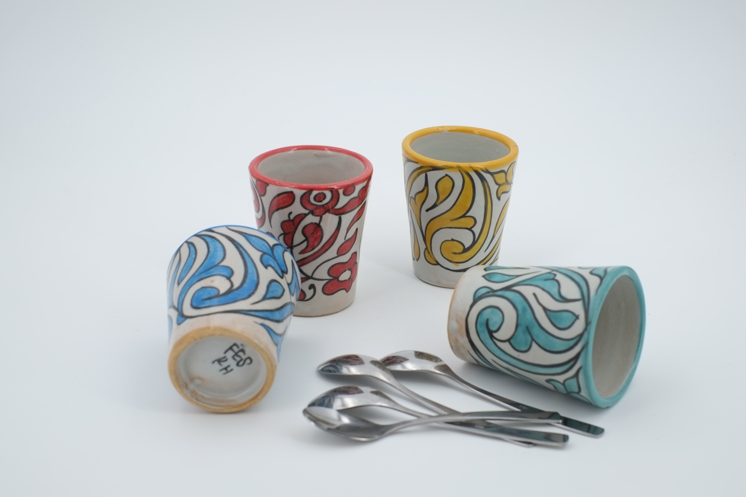 Gobelet céramique couleurs variées