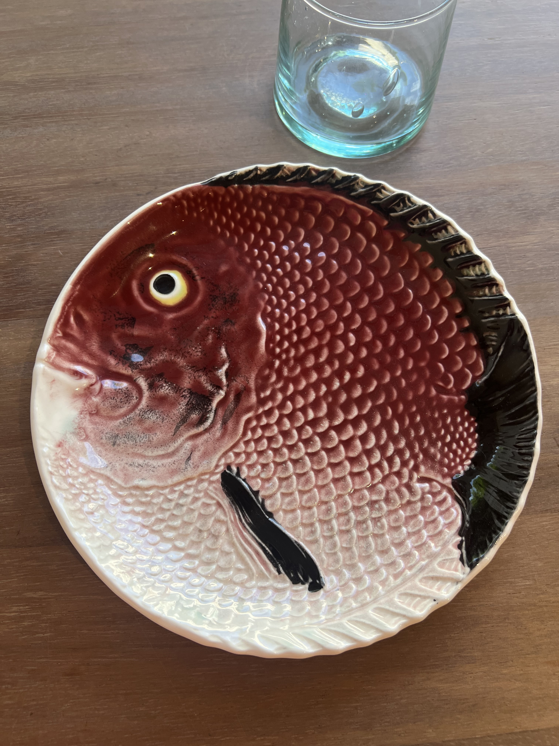 Petite assiette en faïence poisson du Portugal