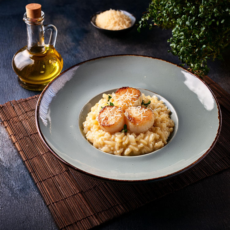 Risotto de coquilles saint-jacques à lhuile dolive truffe blanche ditalie