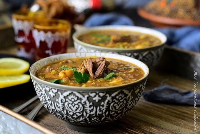 Soupe Traditionnelle Marocaine aux Lentilles et Pois Chiches