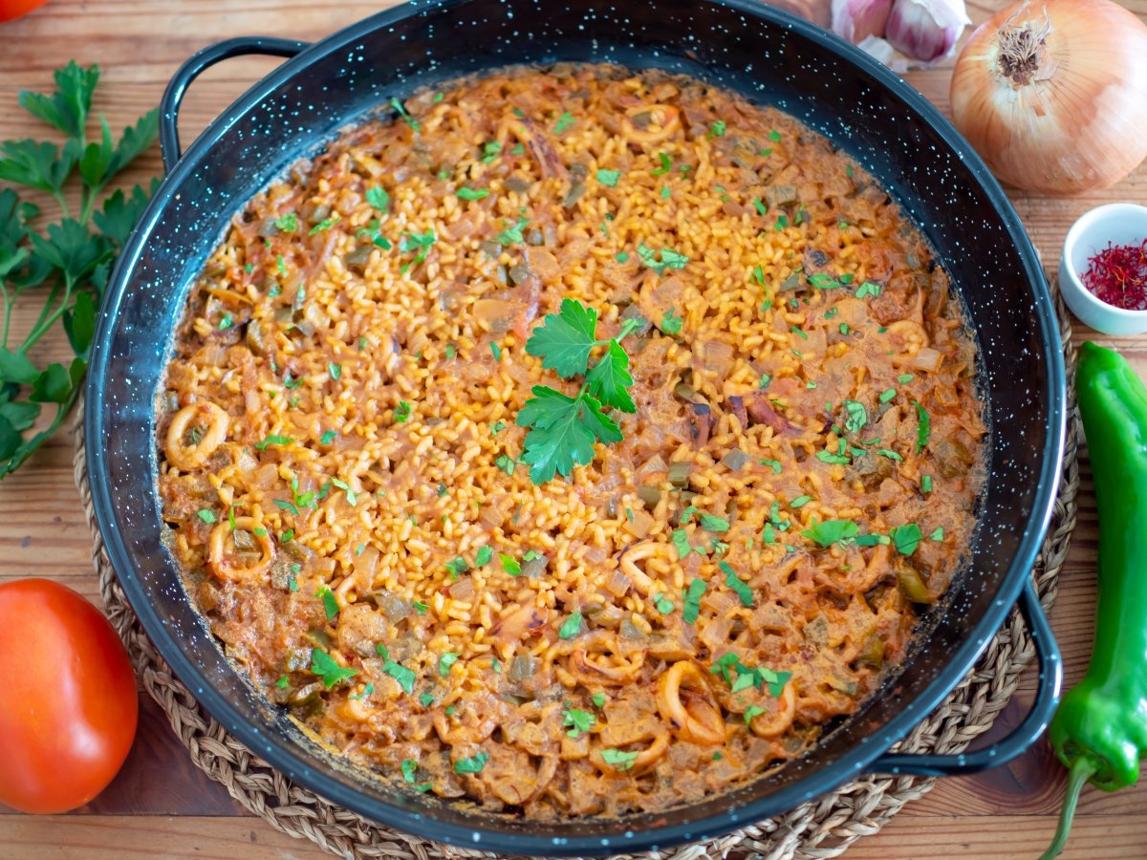 Riz aux calamars parfumé au paprika fumé.