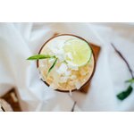 Cocktail tropical à la noix de coco et au rhum