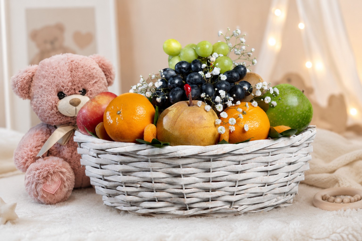 Corbeille de fruits naissance saison 2 kilos avec peluche